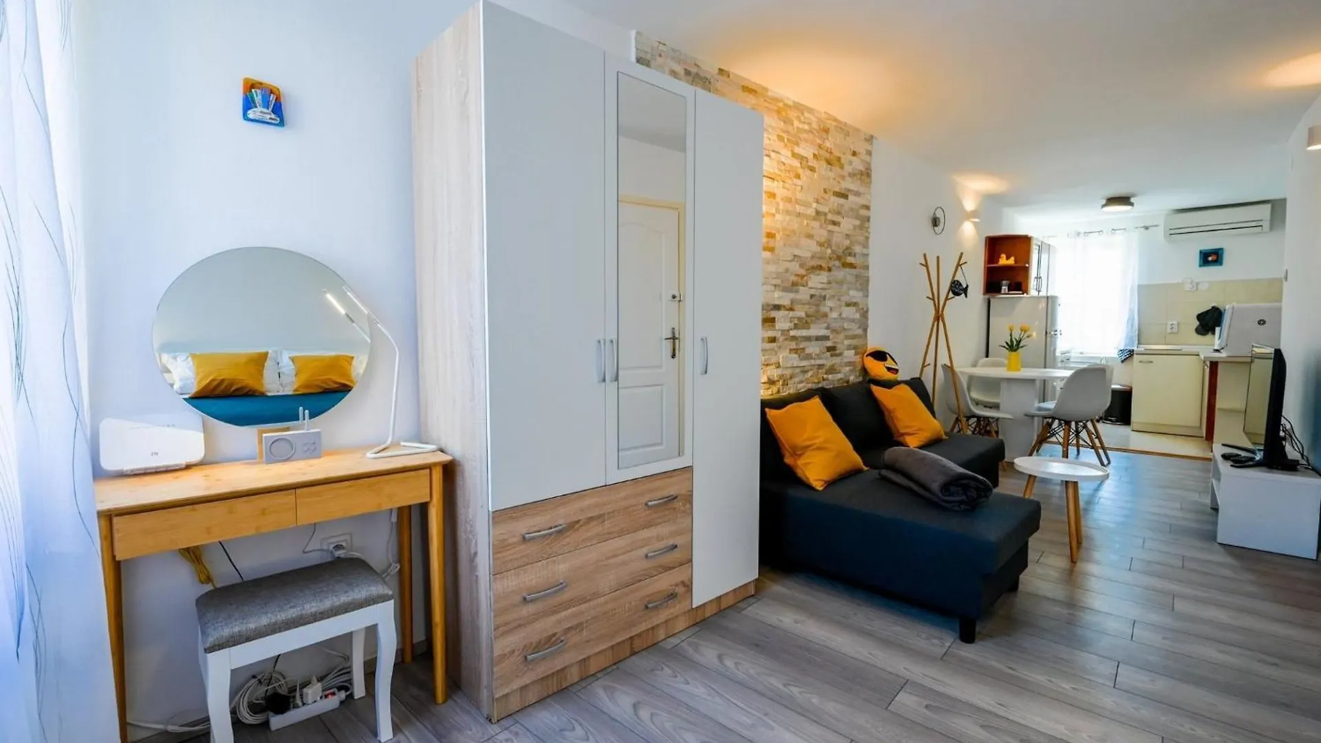Old Town Modern And Sunny Studio Apartment Rovinj